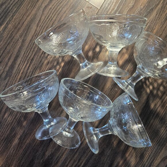 Vintage LUMINARC (France) Set of Six Fruit Pattern Embossed Dessert Cups - Picture 8 of 14